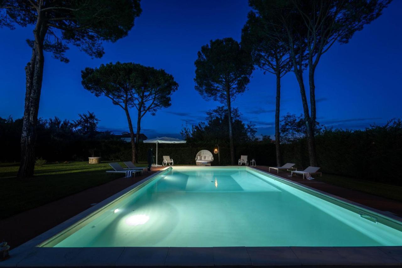 Villa Ines Charme Near Lucca Алтопашо Екстериор снимка