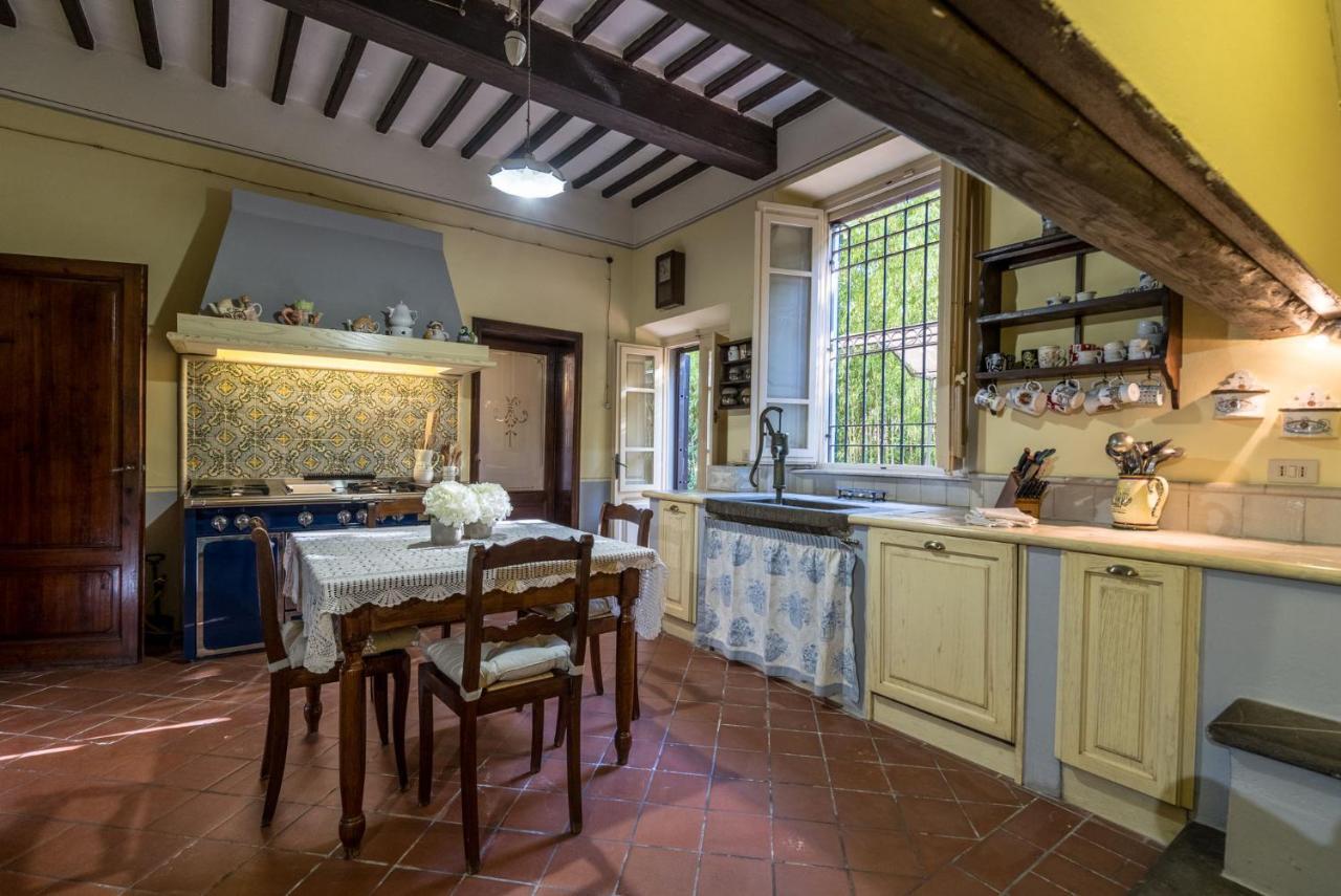 Villa Ines Charme Near Lucca Алтопашо Екстериор снимка
