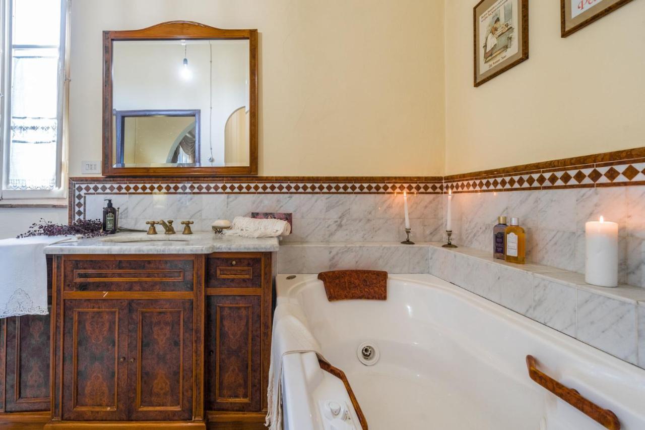 Villa Ines Charme Near Lucca Алтопашо Екстериор снимка