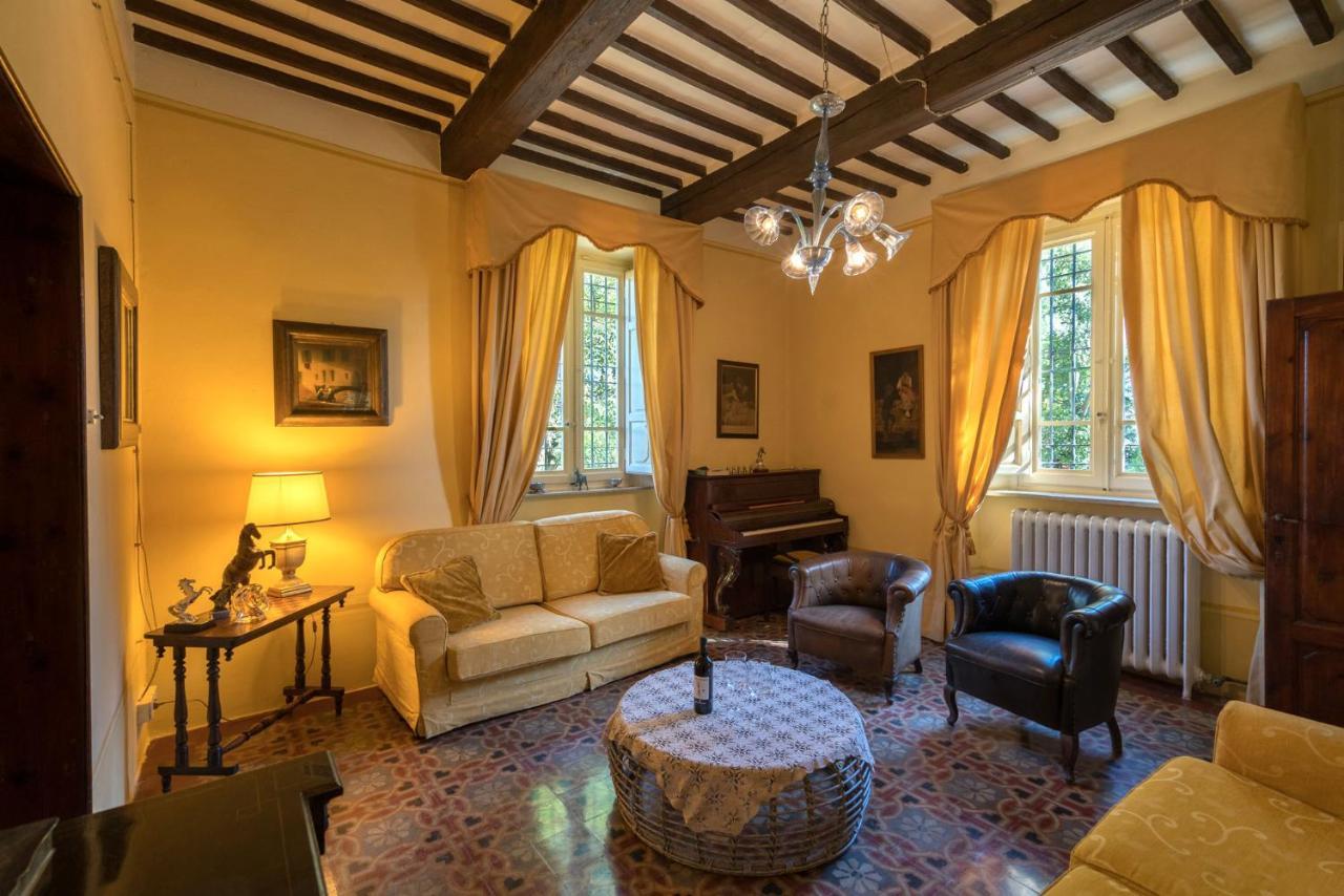 Villa Ines Charme Near Lucca Алтопашо Екстериор снимка