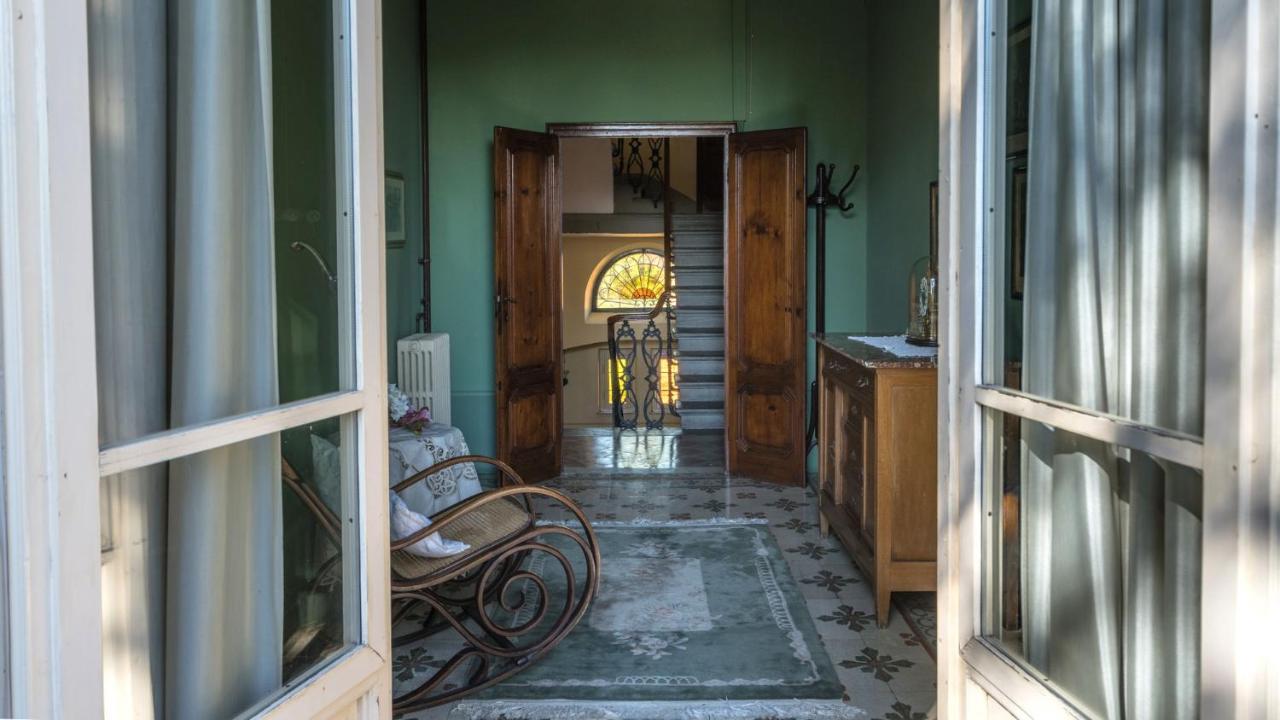 Villa Ines Charme Near Lucca Алтопашо Екстериор снимка