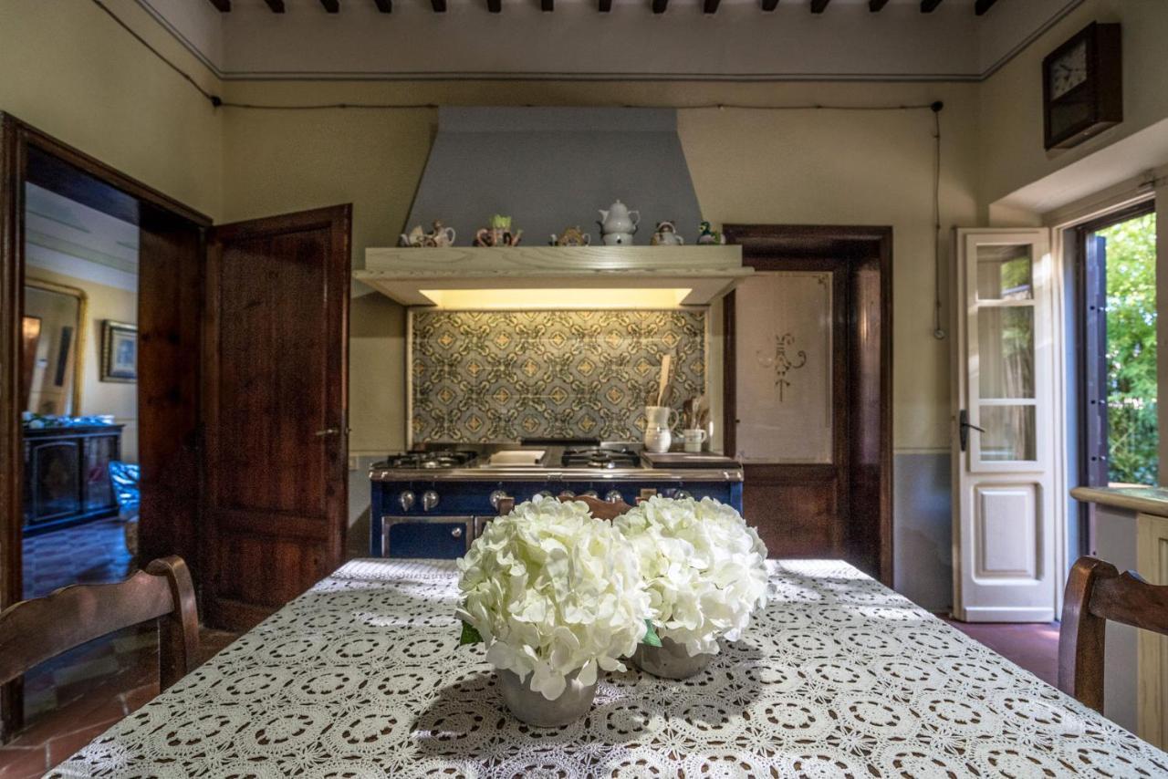Villa Ines Charme Near Lucca Алтопашо Екстериор снимка