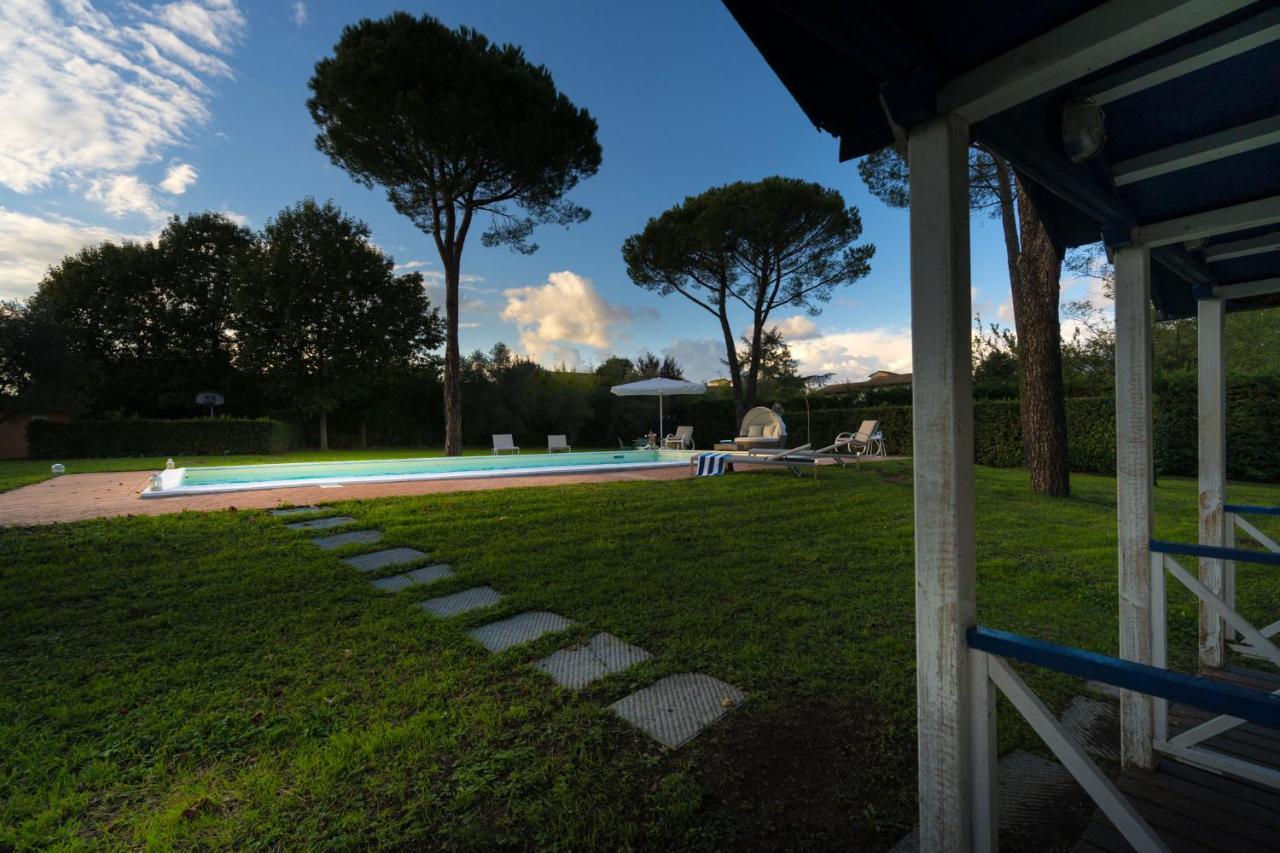 Villa Ines Charme Near Lucca Алтопашо Екстериор снимка