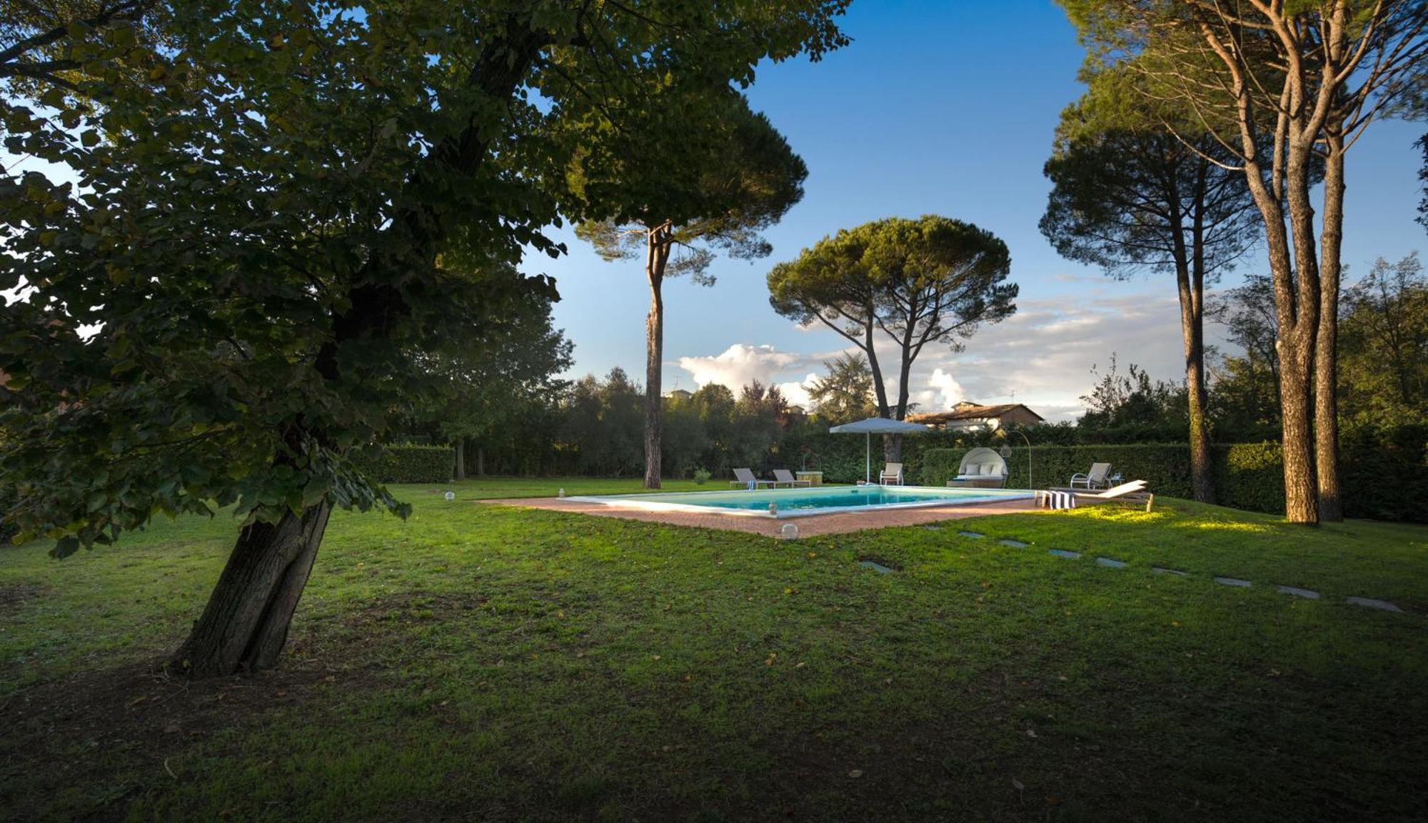 Villa Ines Charme Near Lucca Алтопашо Екстериор снимка