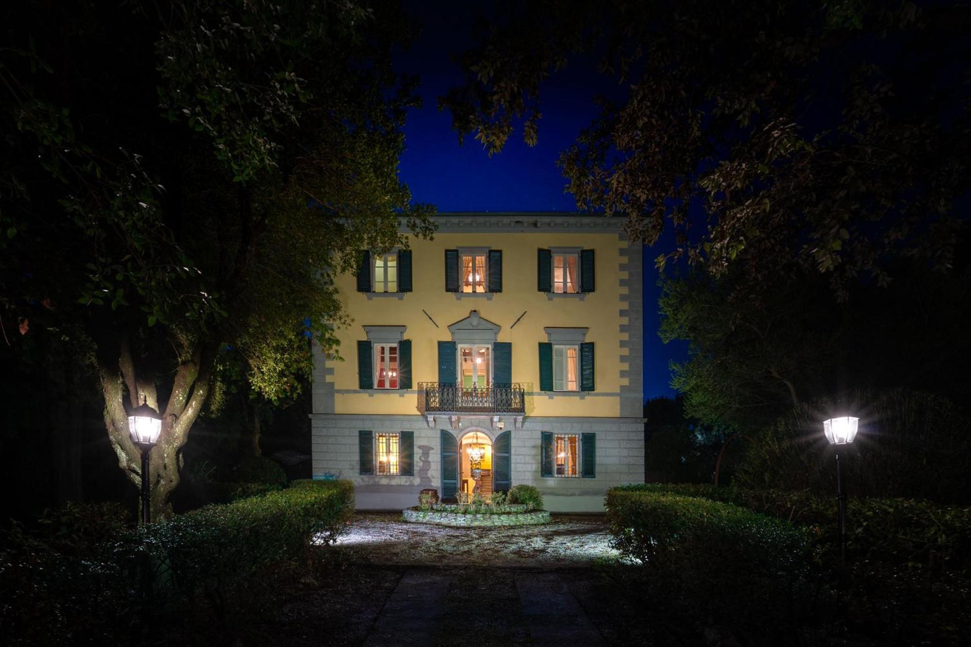 Villa Ines Charme Near Lucca Алтопашо Екстериор снимка