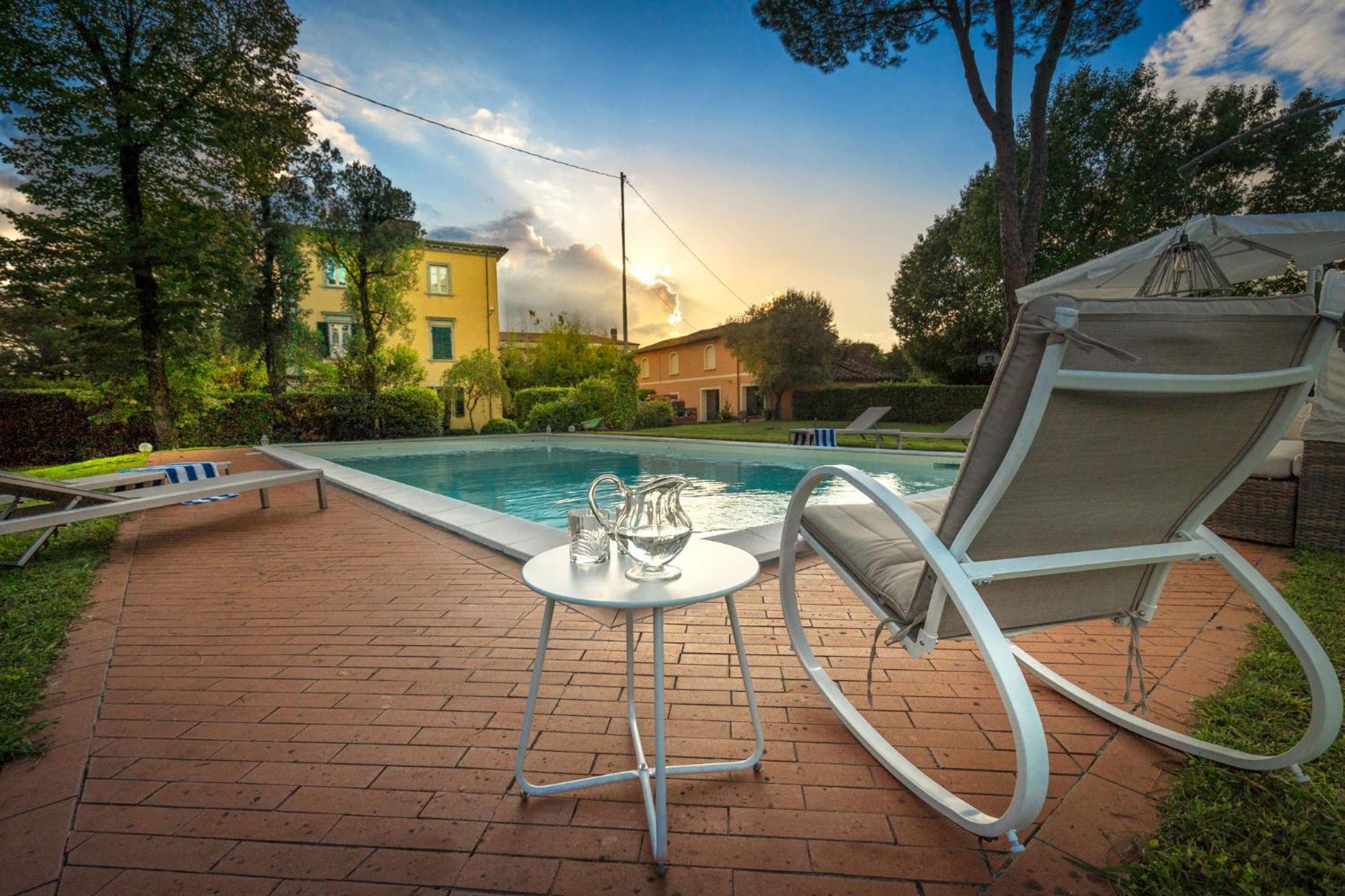Villa Ines Charme Near Lucca Алтопашо Екстериор снимка